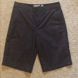 Quicksilver Board Shorts sz 28
